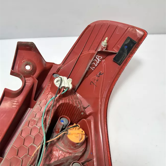 Fanale posteriore sinistro