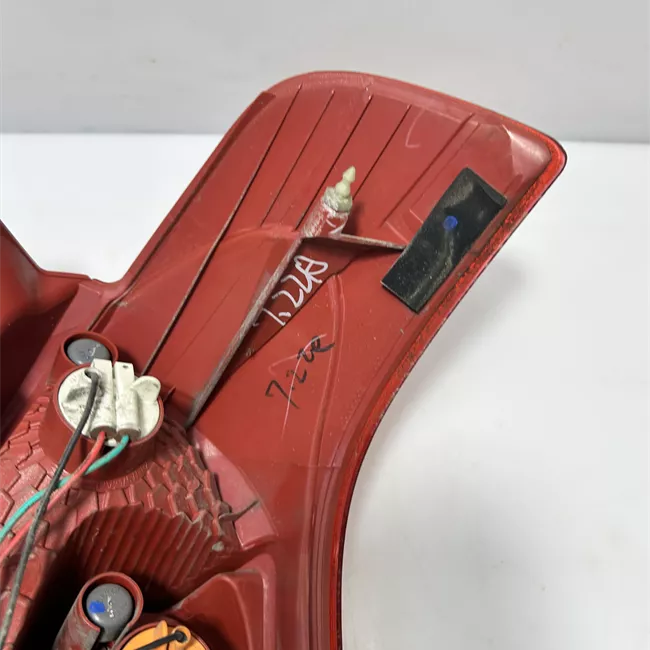 Fanale posteriore sinistro