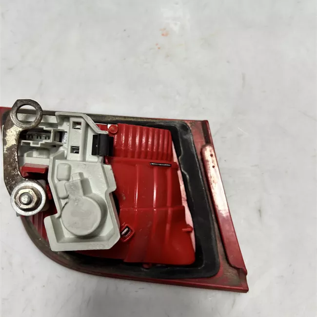 Fanale posteriore parte interno destro