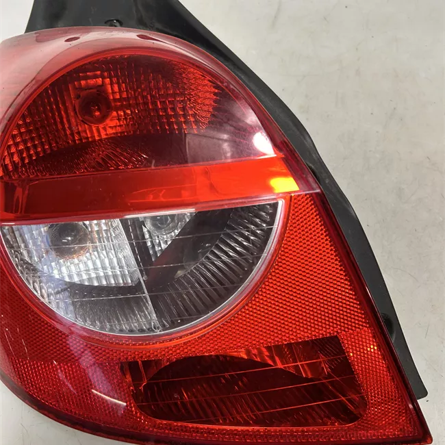 Fanale posteriore sinistro