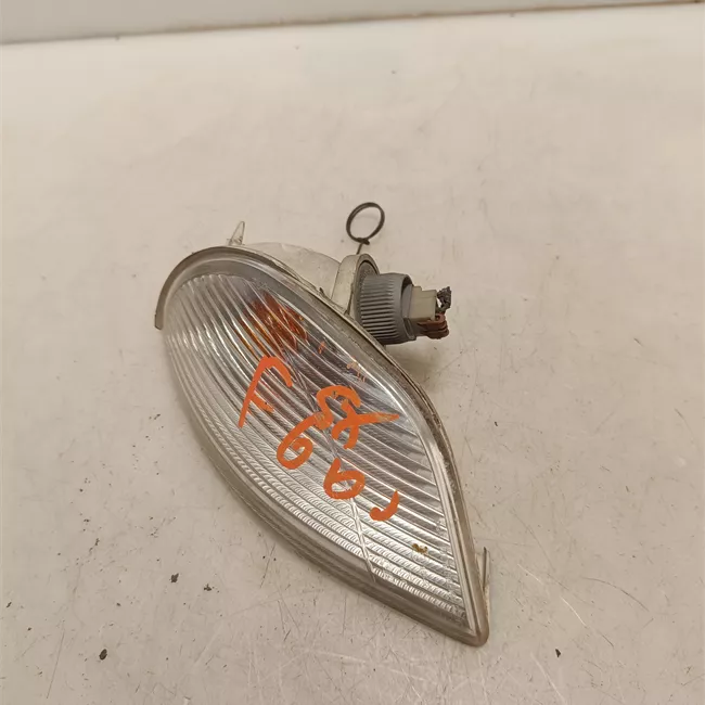 Fanalino laterale sinistro