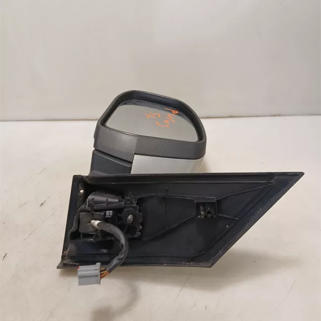 Retrovisore esterno regolazione elettrica sinistro con fanal. laterale/luce orientam