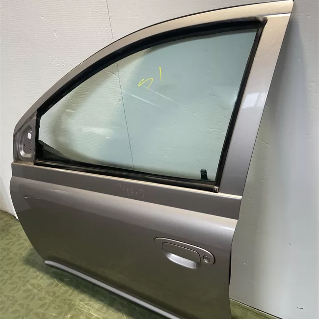 Porta anteriore sinistra