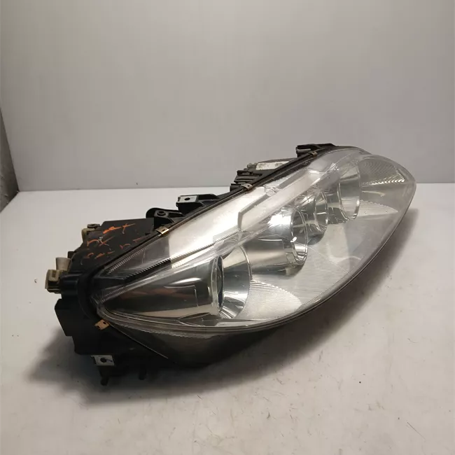 Proiettore destro con antinebbia ant