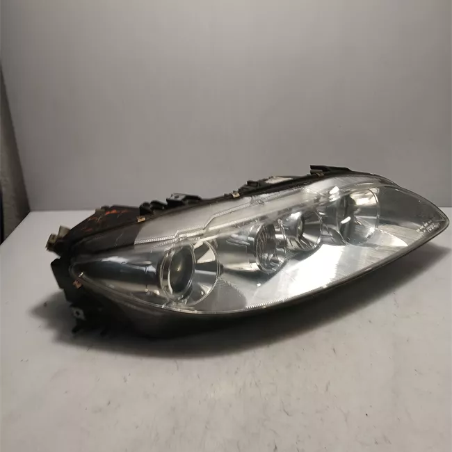 Proiettore destro con antinebbia ant