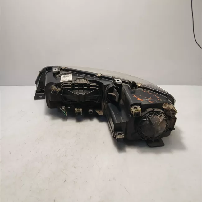 Proiettore destro con antinebbia ant