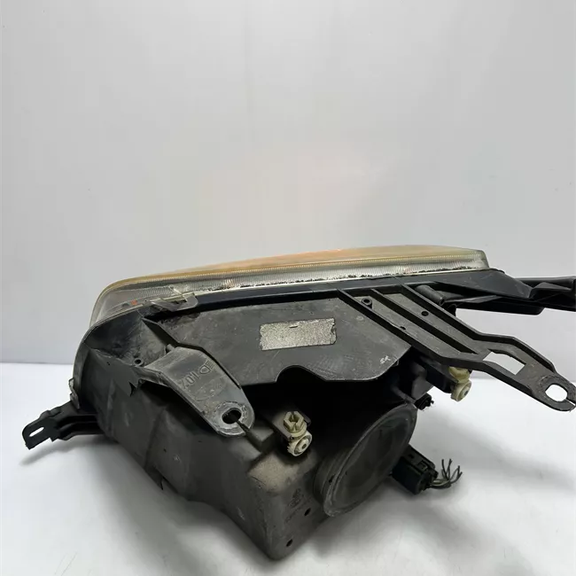 Proiettore destro Ambra