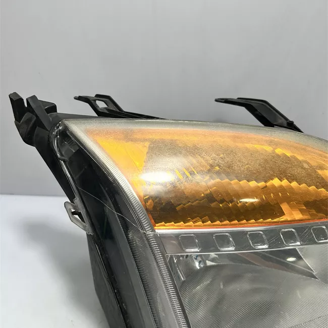 Proiettore destro Ambra