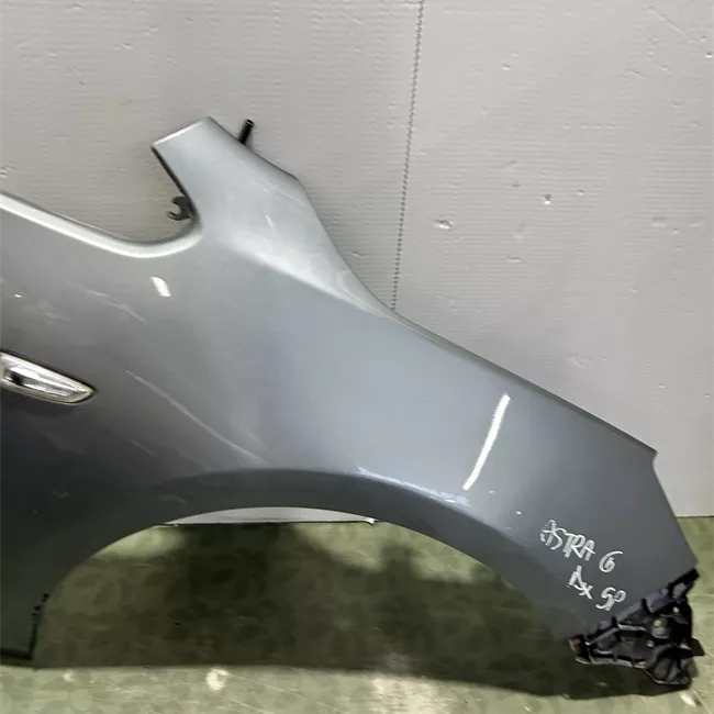 Parafango anteriore destro