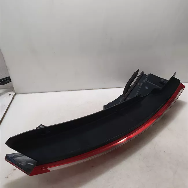 Fanale posteriore sinistro