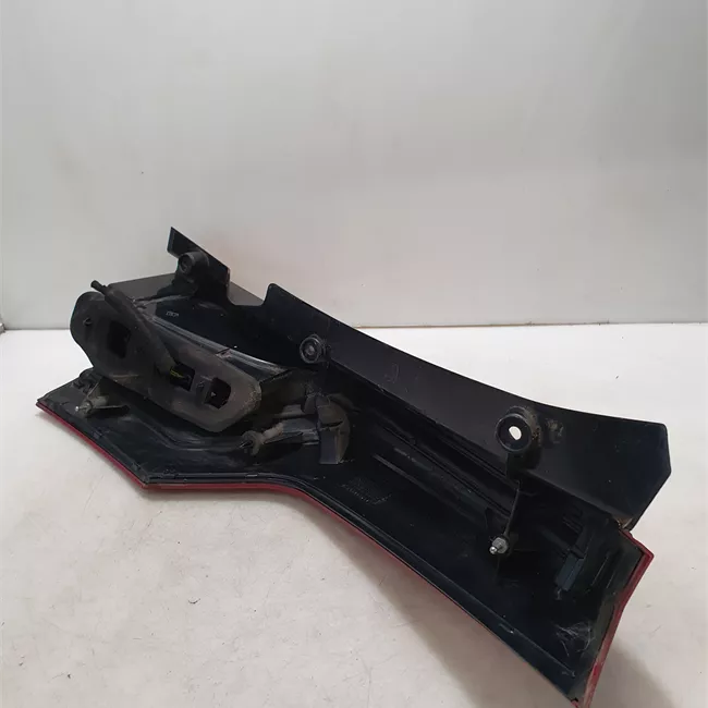 Fanale posteriore sinistro