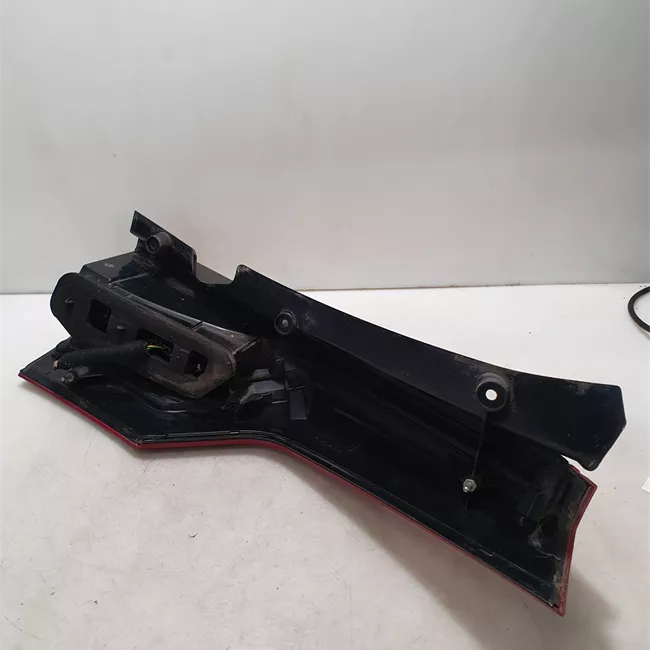 Fanale posteriore sinistro