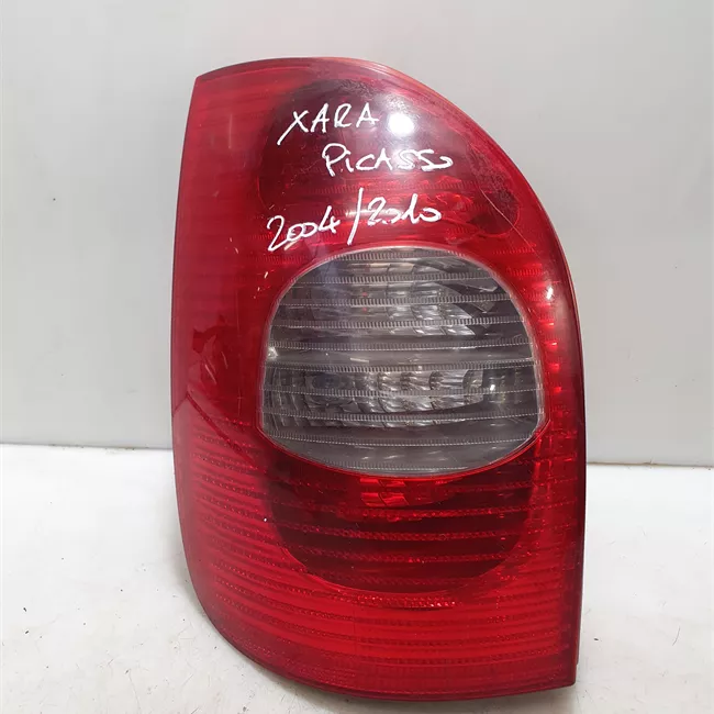 Fanale posteriore sinistro