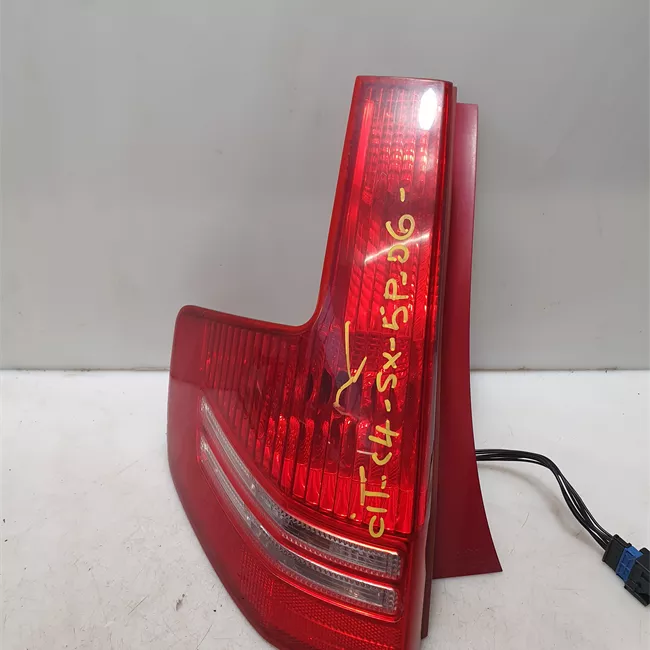 Fanale posteriore sinistro