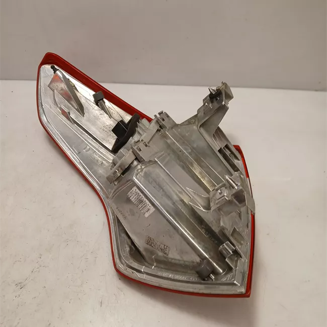 Fanale posteriore parte esterno destro