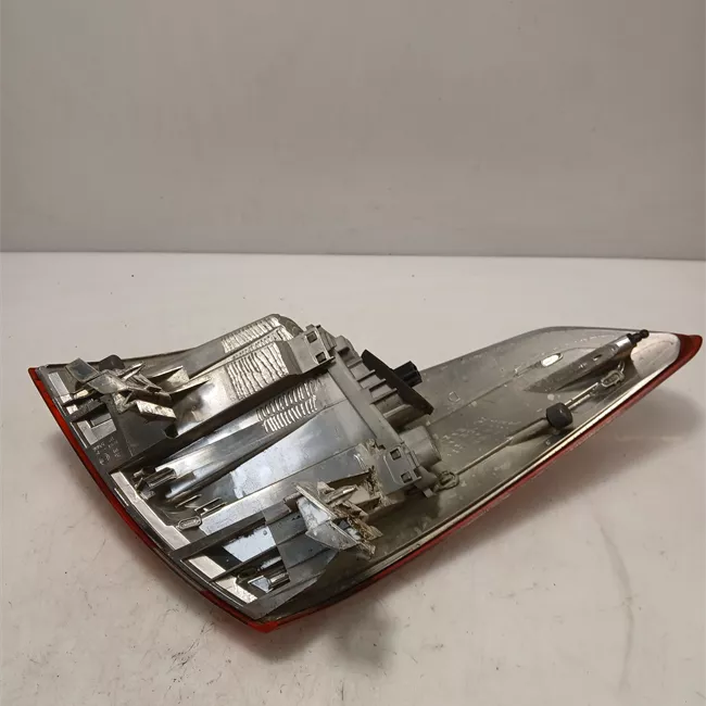 Fanale posteriore parte esterno destro