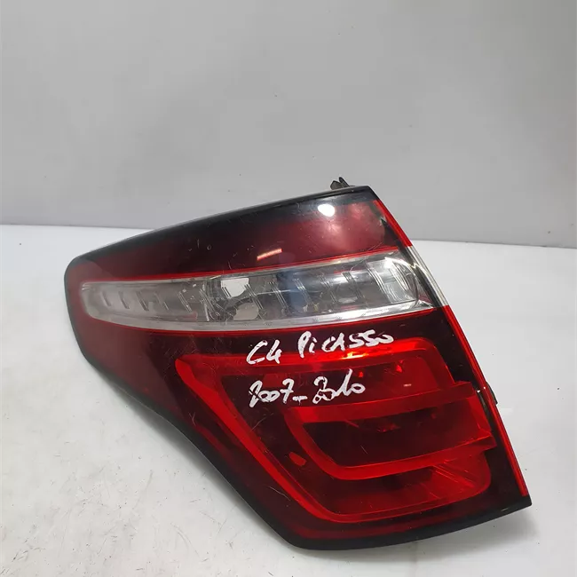 Fanale posteriore parte esterno sinistro