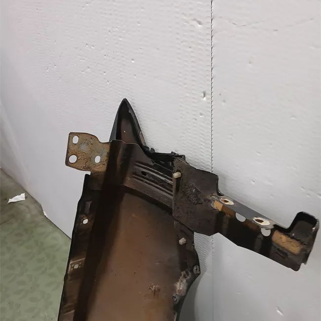 Parafango anteriore destro