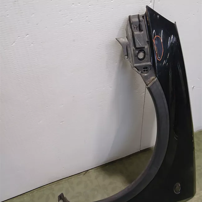 Parafango anteriore sinistro