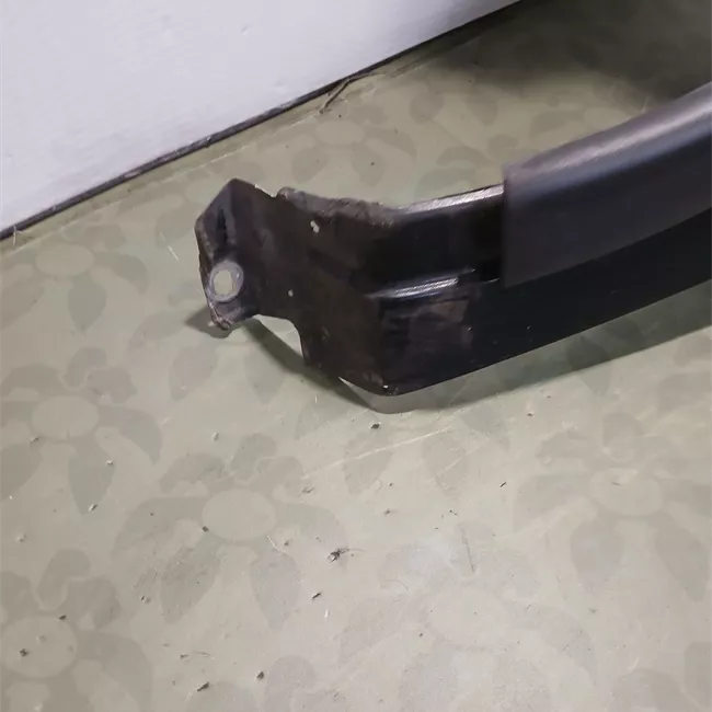 Parafango anteriore sinistro