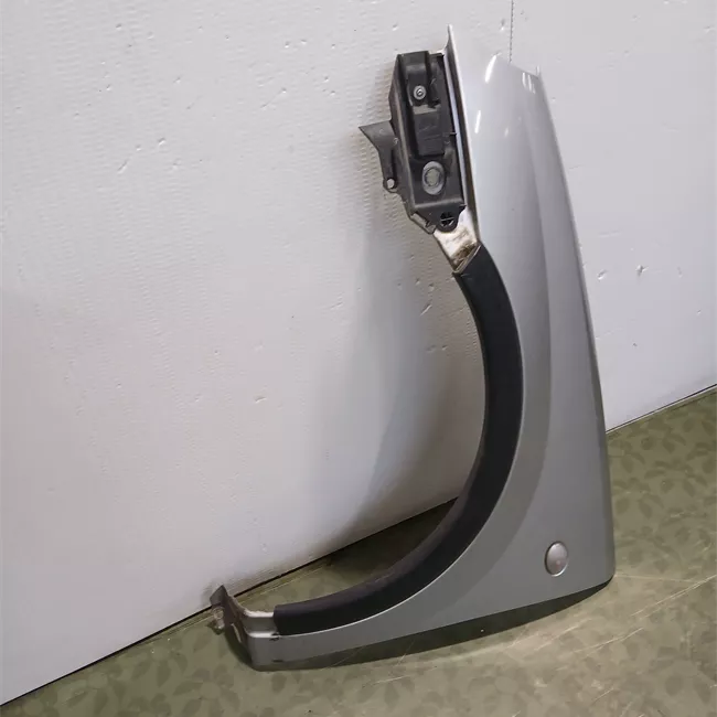 Parafango anteriore sinistro