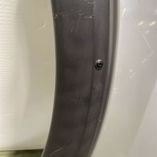 Parafango anteriore sinistro