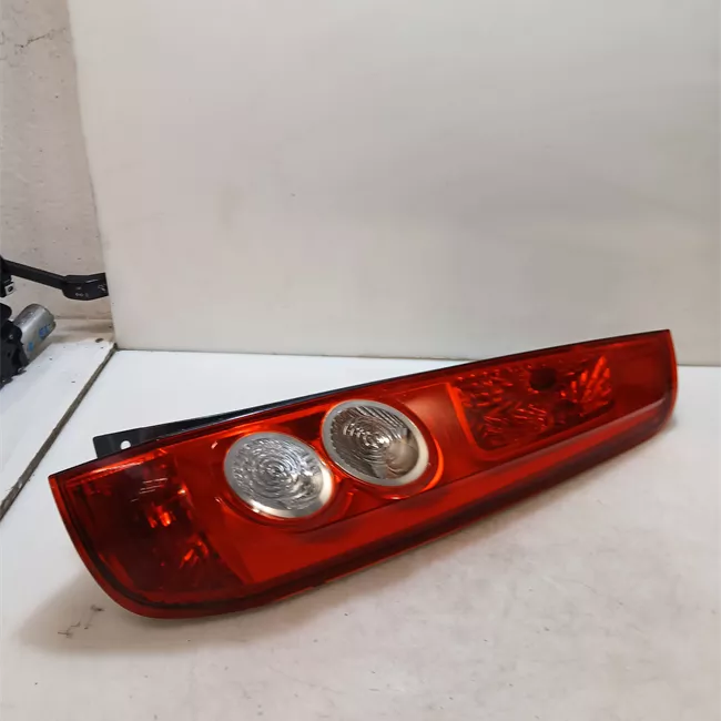 Fanale posteriore destro