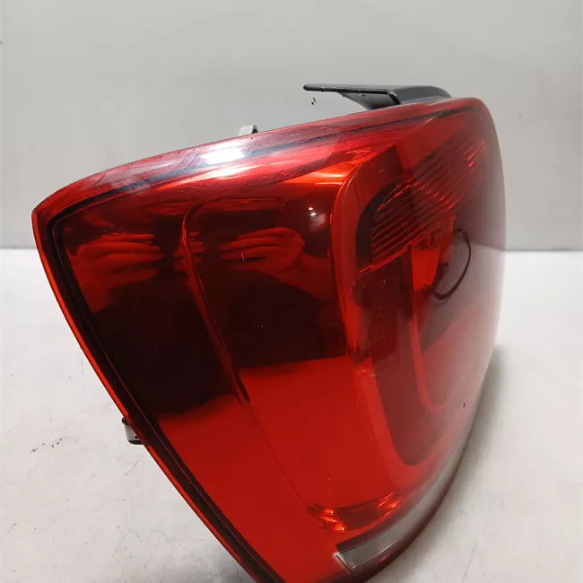 Fanale posteriore sinistro AL