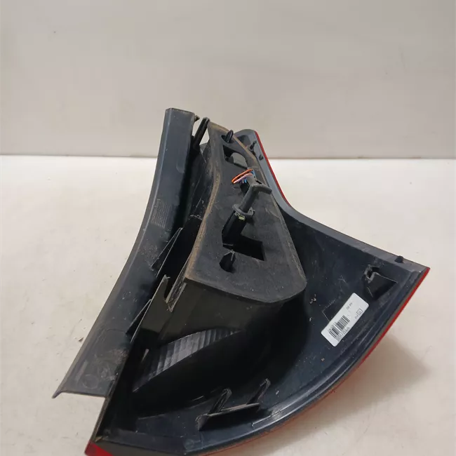 Fanale posteriore sinistro