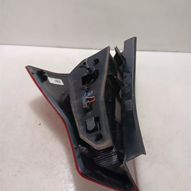 Fanale posteriore sinistro