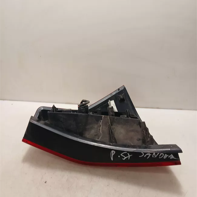 Fanale posteriore sinistro