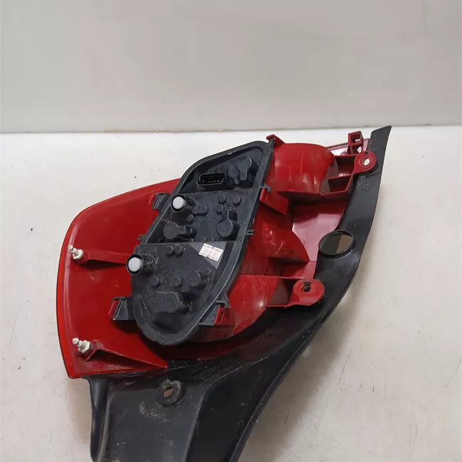 Fanale posteriore sinistro