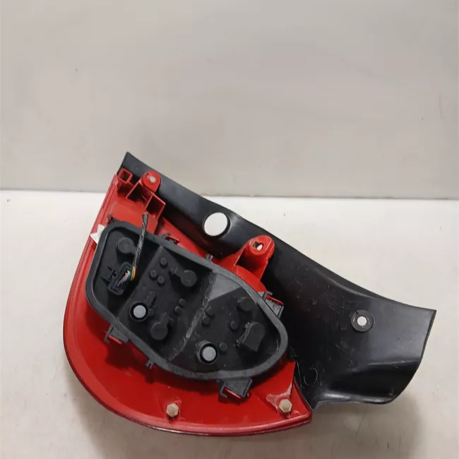 Fanale posteriore sinistro