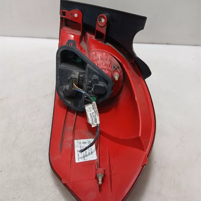 Fanale posteriore sinistro