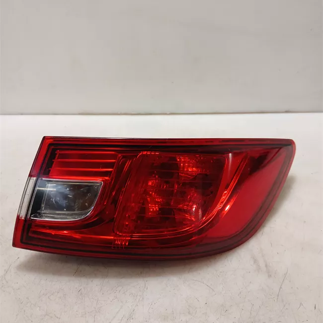 Fanale posteriore parte esterno destro