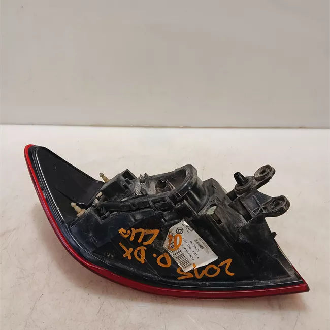 Fanale posteriore parte esterno destro