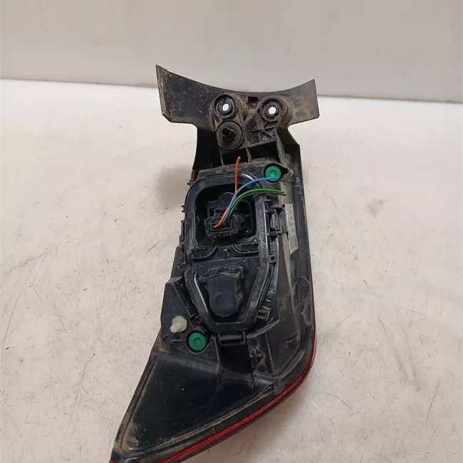 Fanale posteriore parte esterno destro