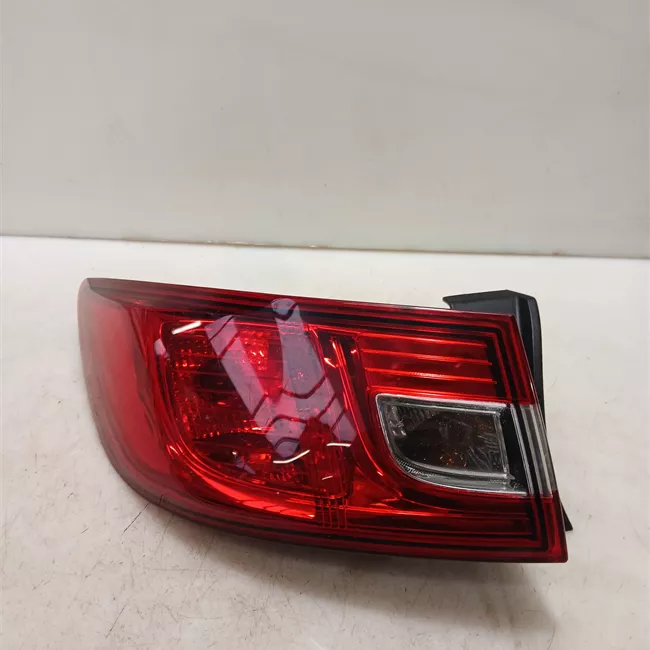 Fanale posteriore parte esterno sinistro