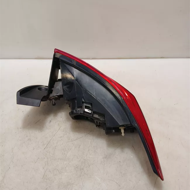 Fanale posteriore parte esterno sinistro