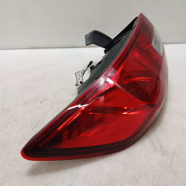 Fanale posteriore parte esterno sinistro