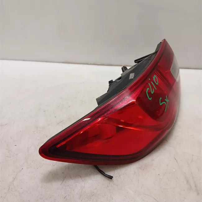 Fanale posteriore parte esterno sinistro