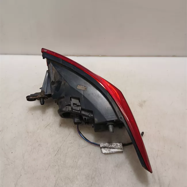 Fanale posteriore parte esterno sinistro