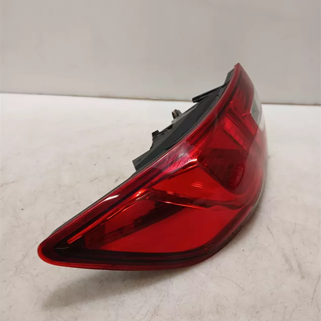 Fanale posteriore parte esterno sinistro