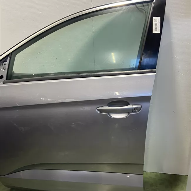 Porta anteriore sinistra