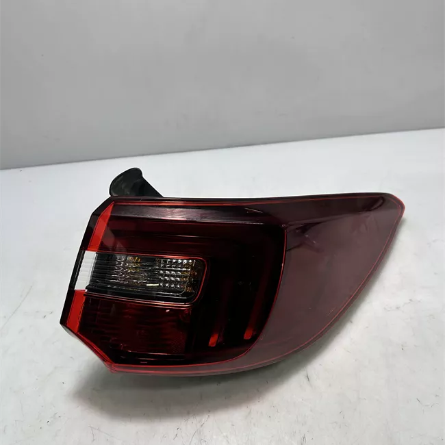 Fanale posteriore parte esterno destro