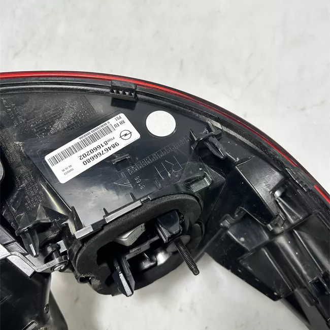 Fanale posteriore parte esterno destro