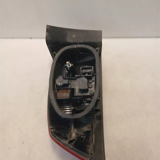 Fanale posteriore parte esterno destro