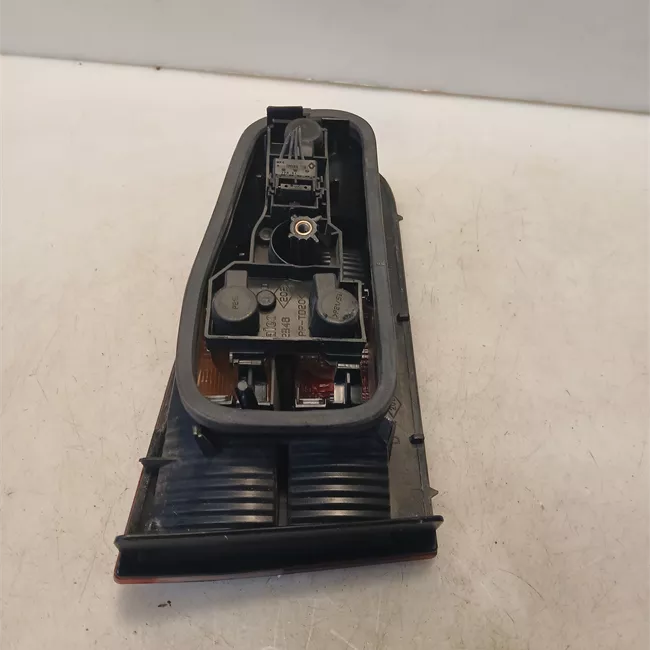 Fanale posteriore parte interno destro