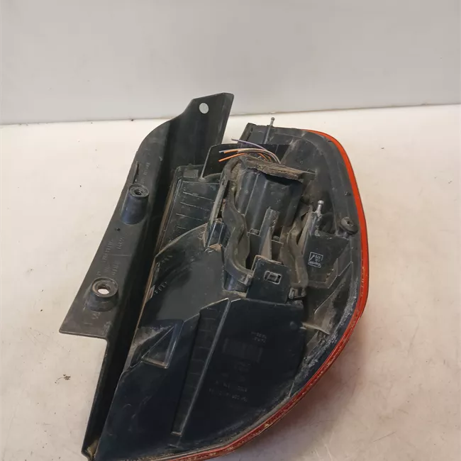 Fanale posteriore sinistro