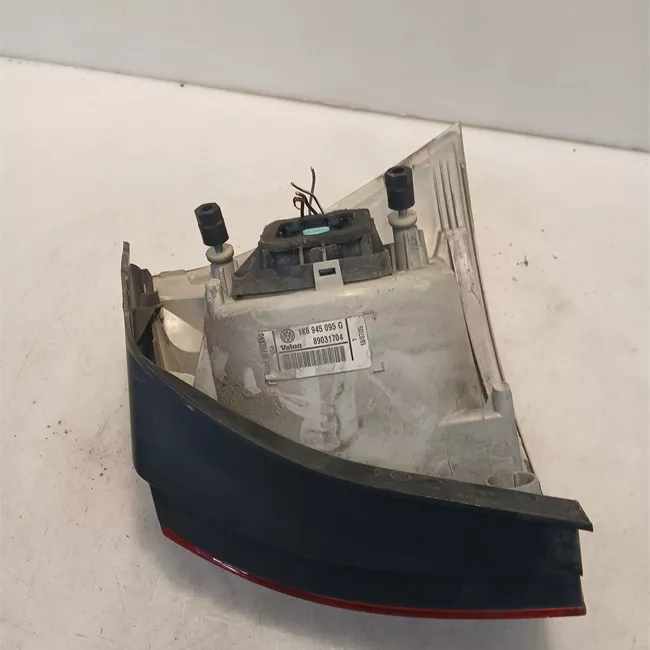 Fanale posteriore parte esterno sinistro